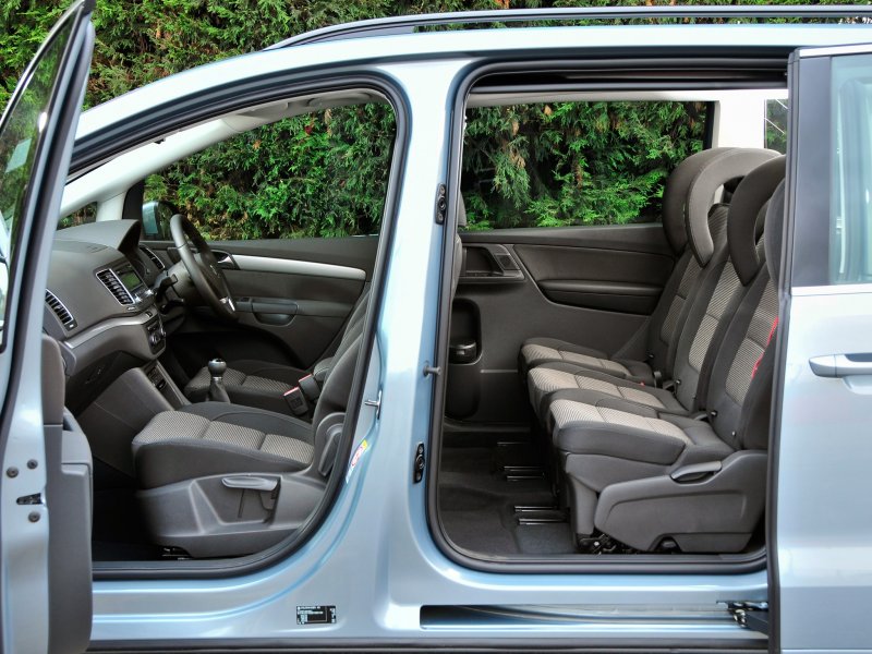 VW Sharan 2015 салон