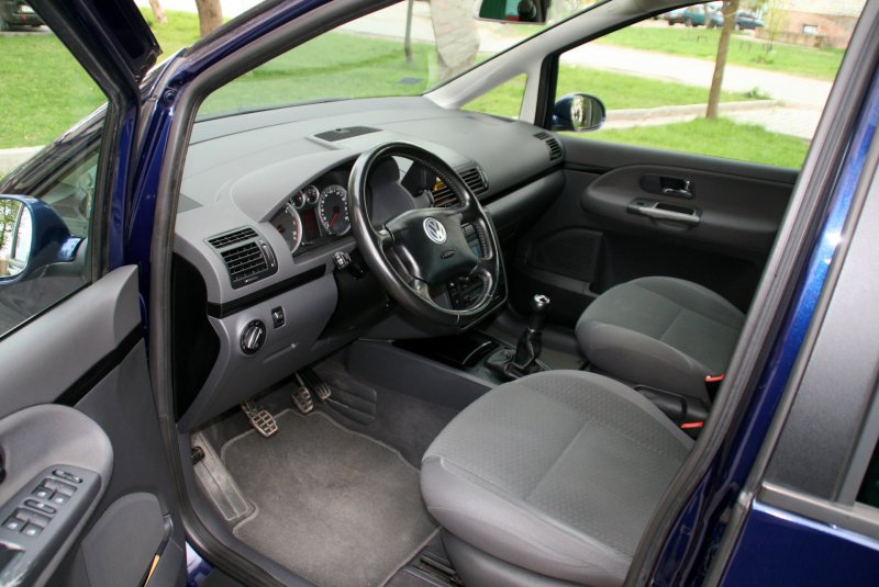 Volkswagen Sharan 2005 салон