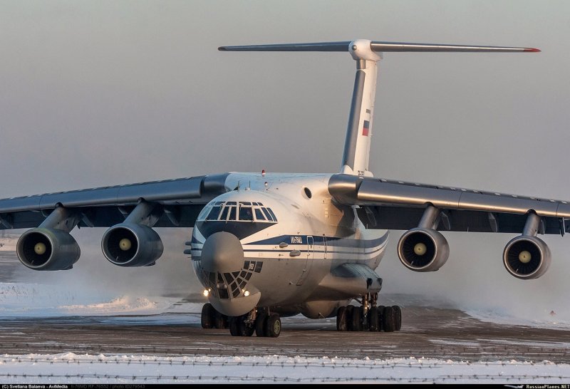 Ил-76 военно-транспортный самолёт