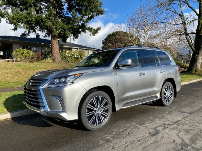 LX 570 2016