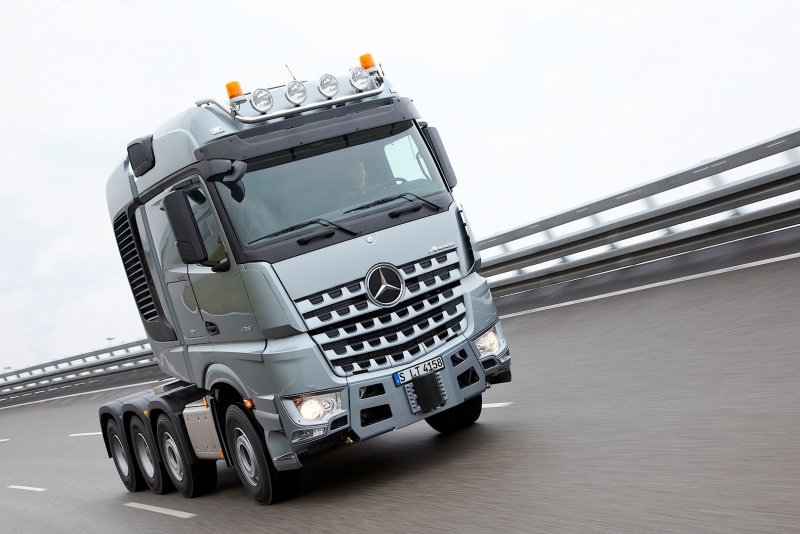 Mercedes-Benz Arocs