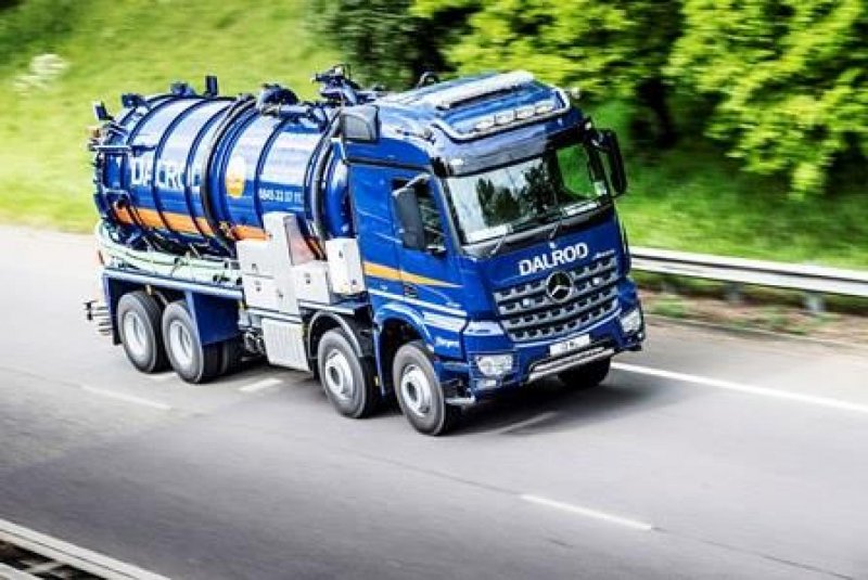 Мерседес Бенц Арокс