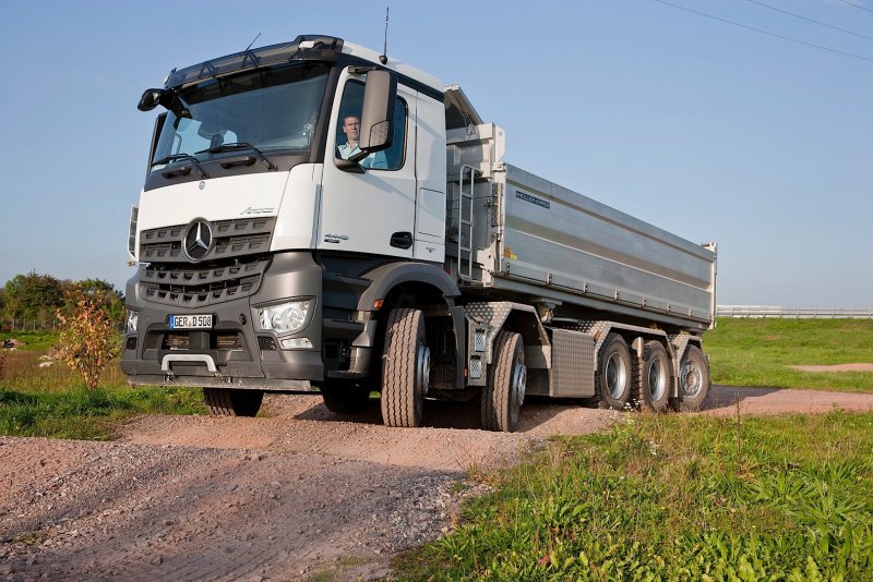 Mercedes-Benz Arocs 4145k