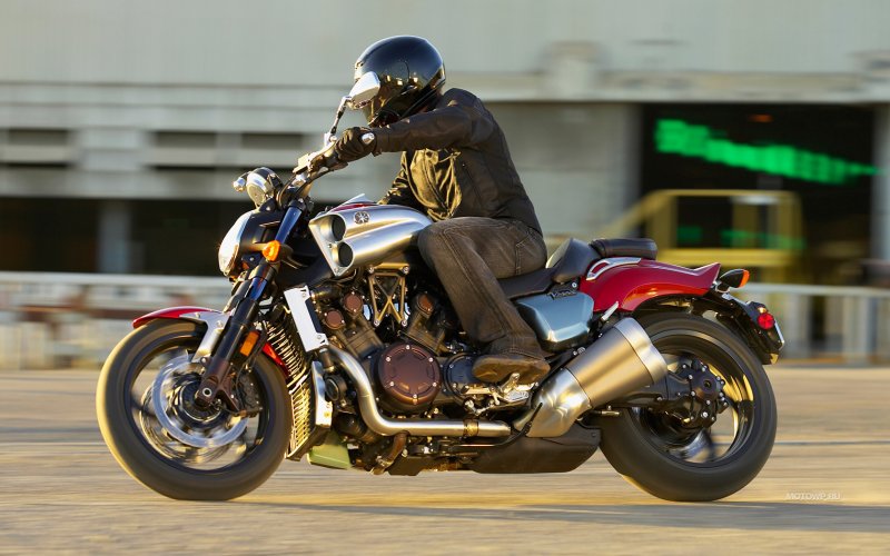 Yamaha v-Max 1700