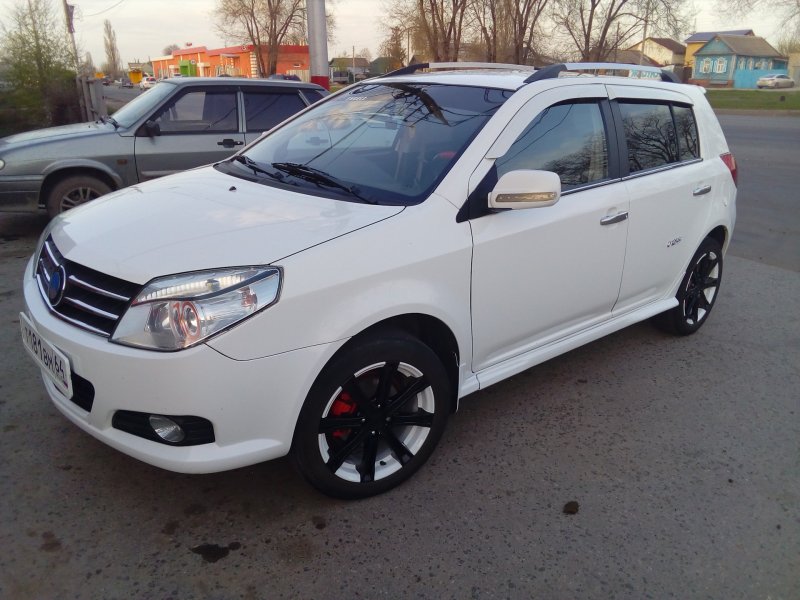 Geely MK Cross r17
