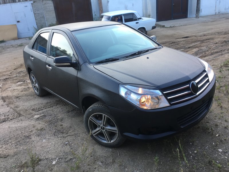 Geely MK матовая черная