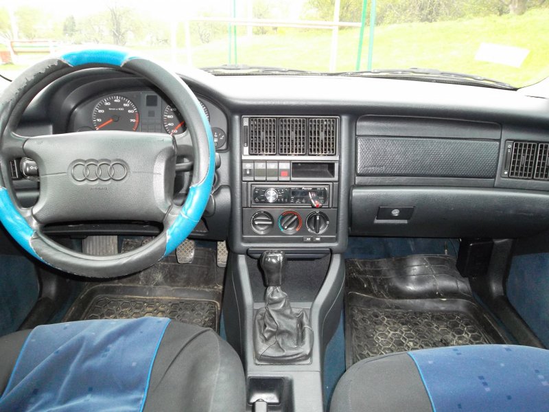 Ауди 80 b4 салон