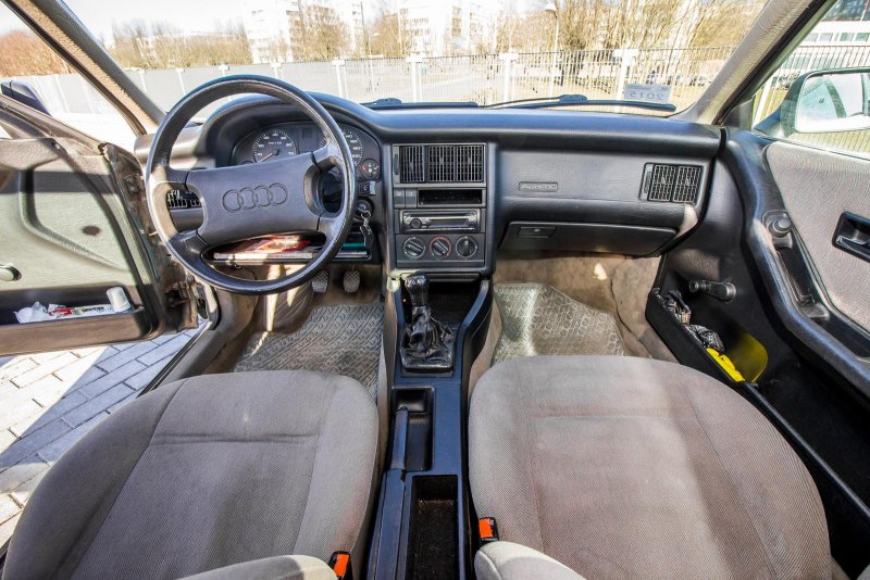 Ауди 80 b3 салон