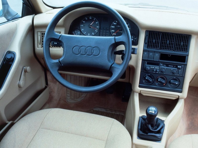 Ауди 80 b3 салон