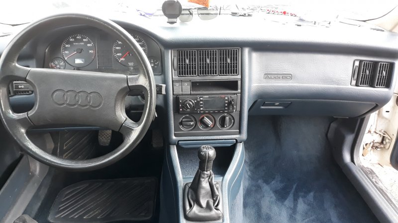 Ауди 80 салон