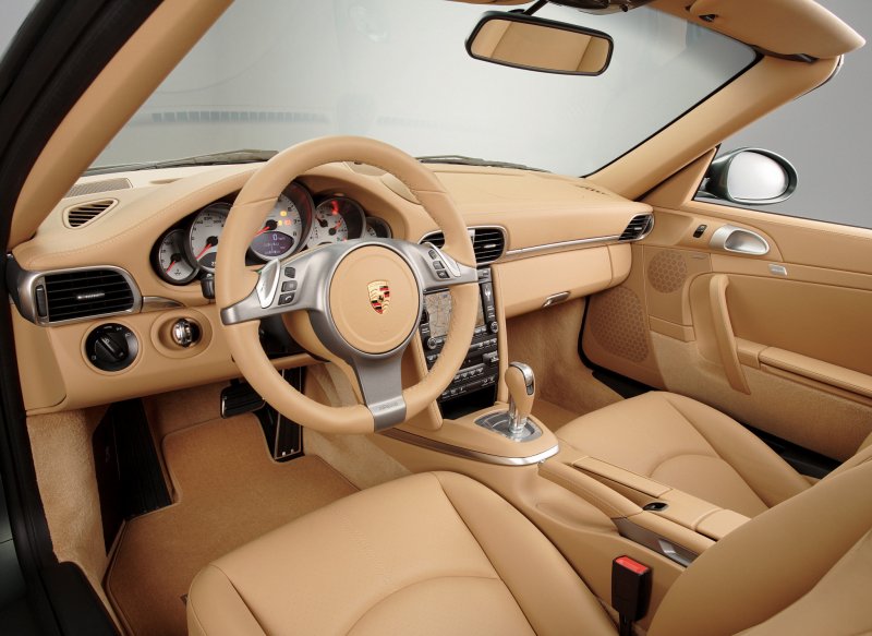 Porsche 911 турбо s 2020