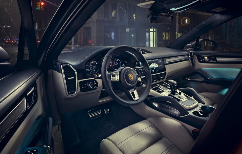 Porsche Cayenne 957 салон