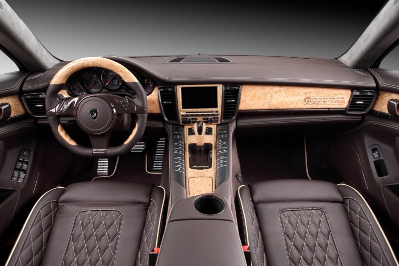 Porsche Panamera 2012 Interior