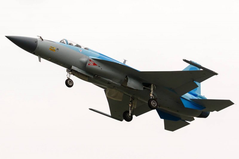 Истребитель Чэнду FC-1