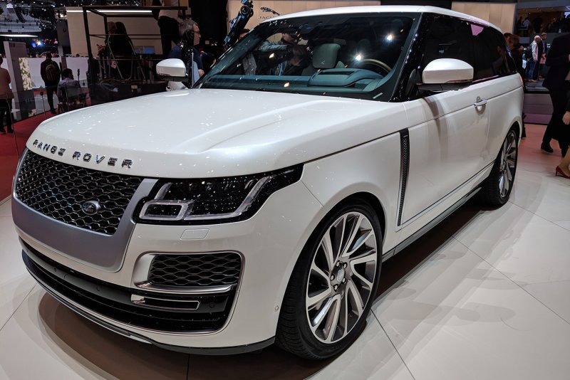 Новый range Rover SV Coupe
