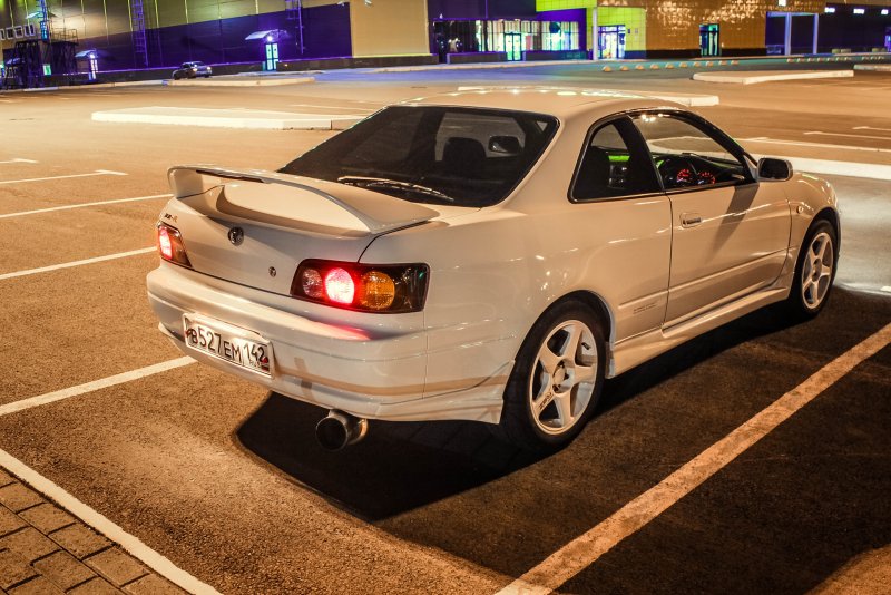 Тойота Corolla Levin