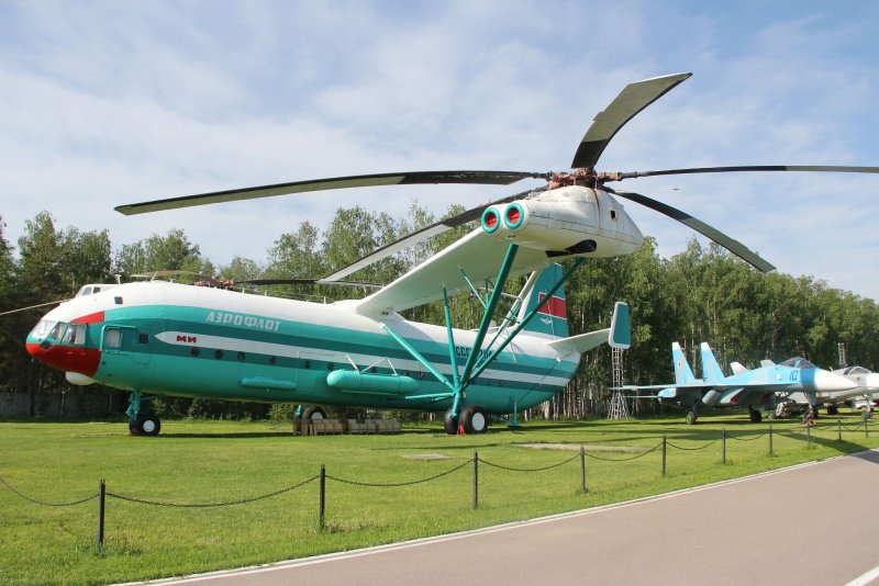Вертолет в СССР ми-12