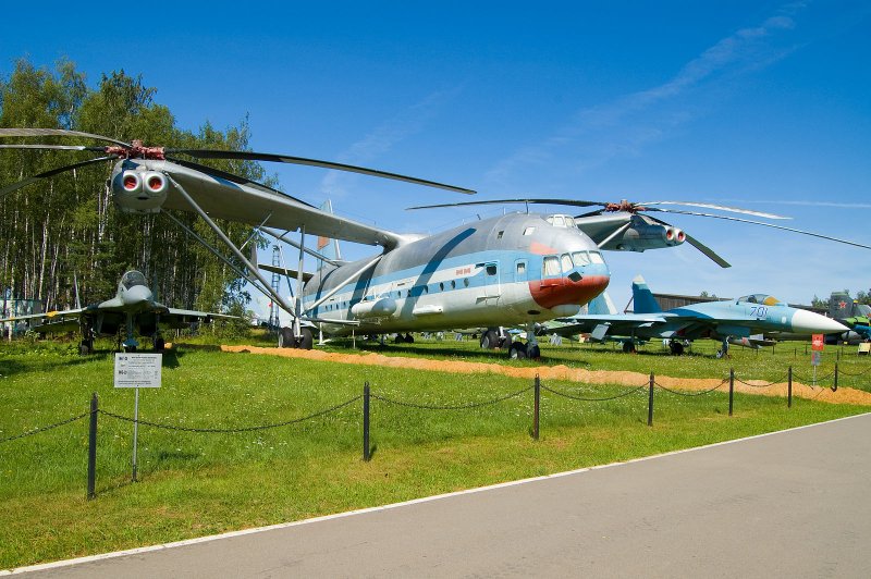 Вертолет ми в Монино