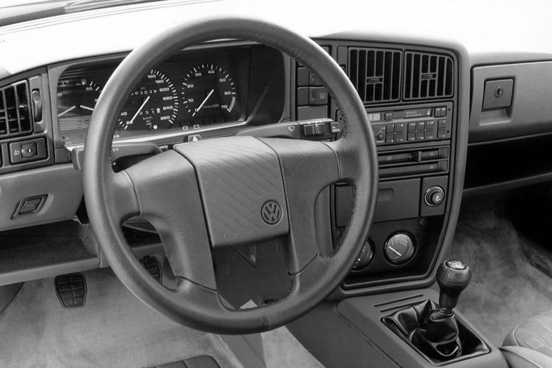 VW Corrado салон