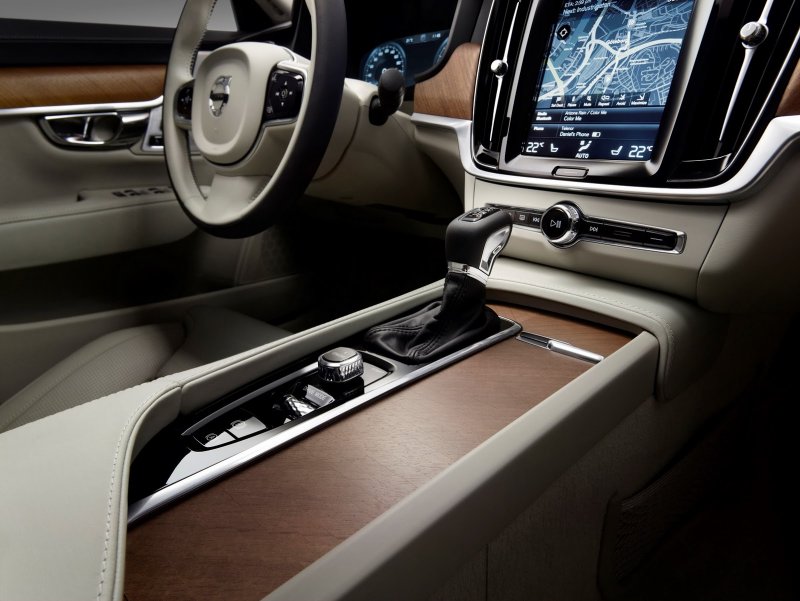 Volvo xc90 седан