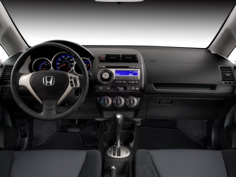 Honda Fit 2016 салон