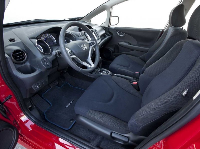 Honda Fit 2009 багажник