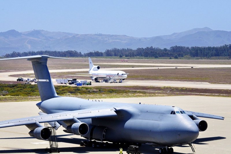 Lockheed c-5 Galaxy