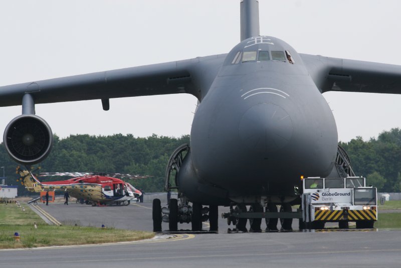 C5 Galaxy самолет