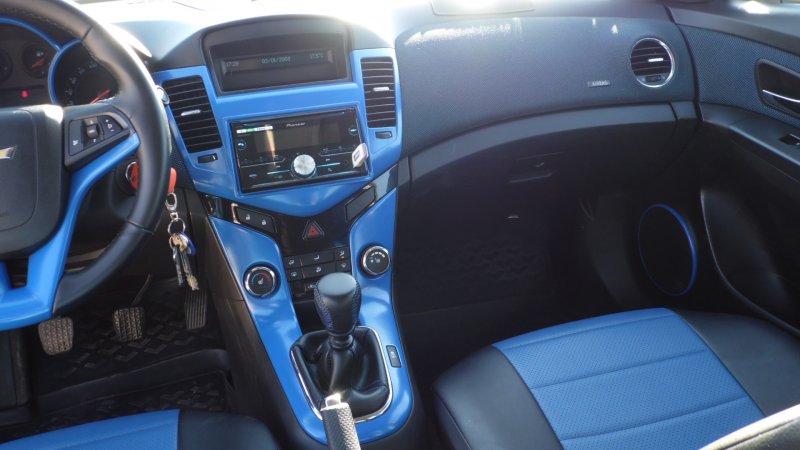 Chevrolet Cruze 2012 торпеда чёрная