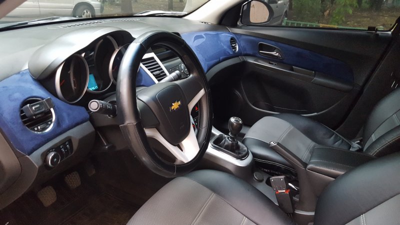 Chevrolet Cruze алькантара