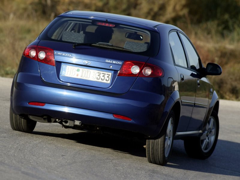 Chevrolet Lacetti хэтчбек сзади