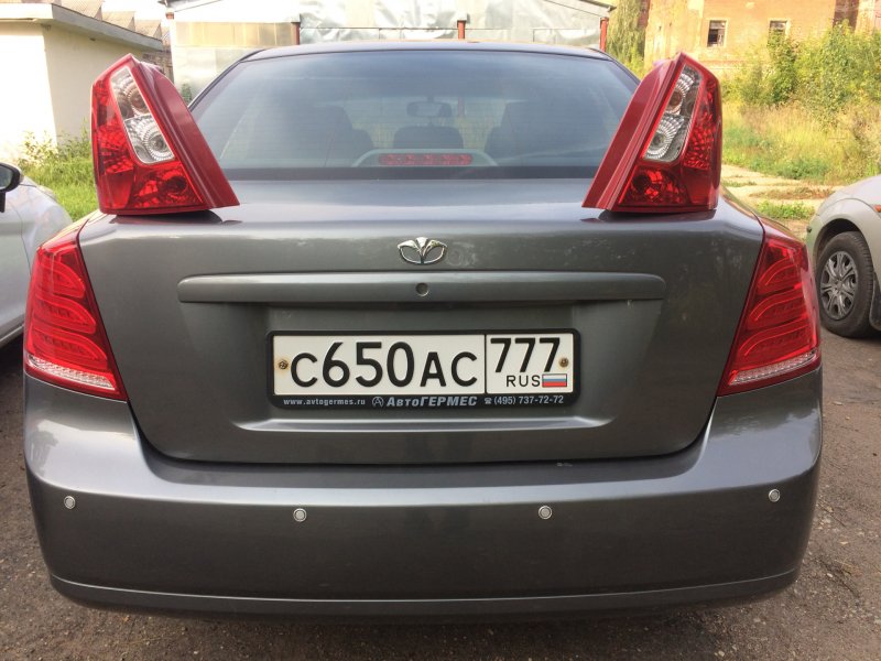 Chevrolet Lacetti седан сзади