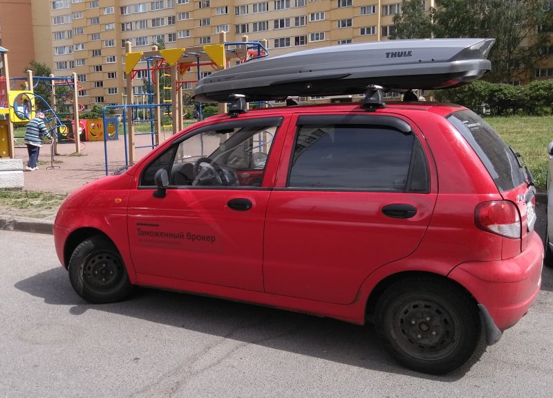 Два бокса на крышу автомобиля