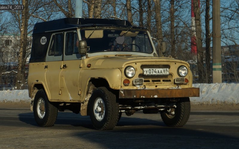 УАЗ-31512 легковой автомобиль