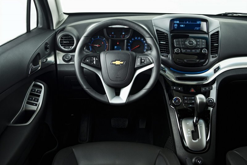 Chevrolet Orlando 2015 салон
