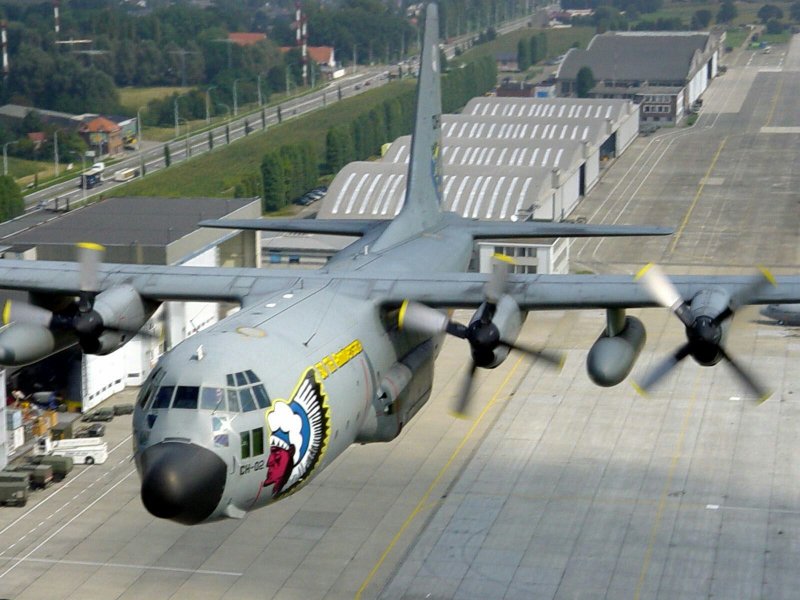 Самолет AC-130 Геркулес