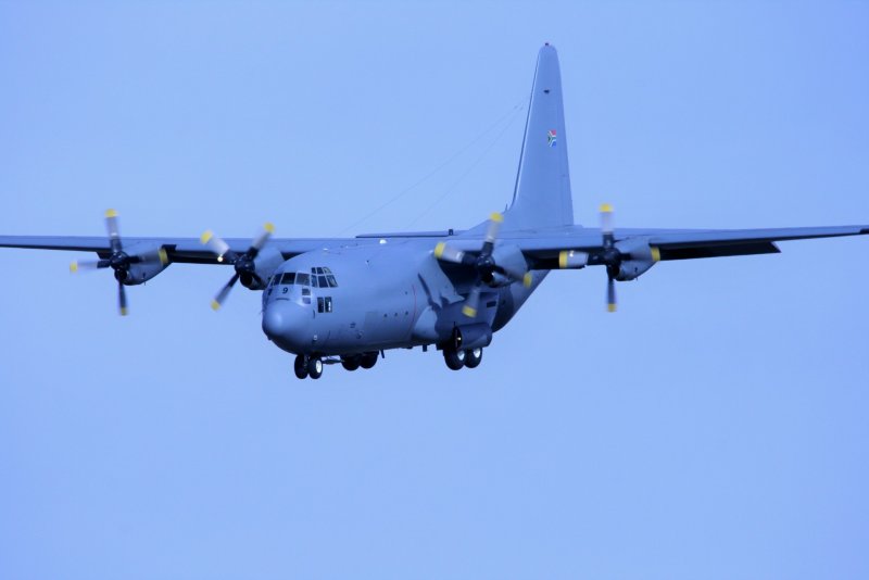 Транспортный самолёт c-130h Hercules