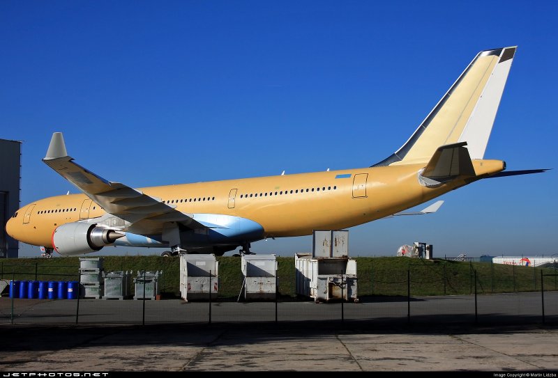 Airbus a330-200 100