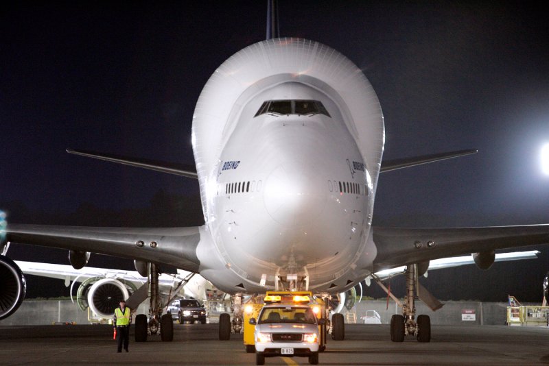 Boeing 747-600