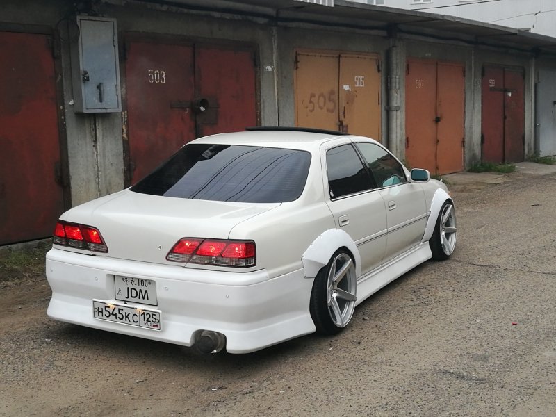 Toyota Mark 2 Cresta 100