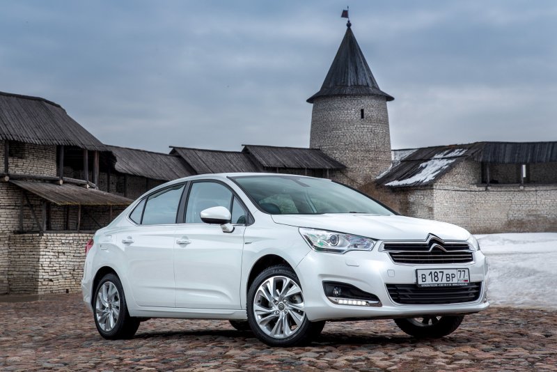 Citroen c4 sedan 2013