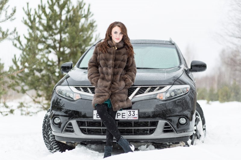 Девушка в Nissan Qashqai