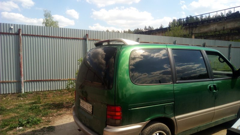 Ниссан Серена c23