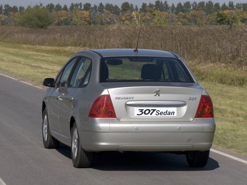 Peugeot 307 седан