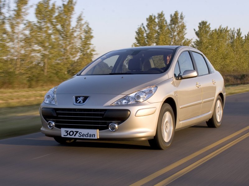Peugeot 307 седан 2003