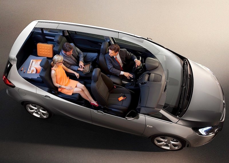 SSANGYONG Stavic 2020