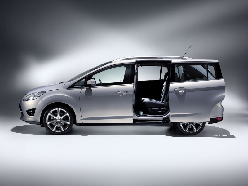 Renault Dacia Lodgy 2012