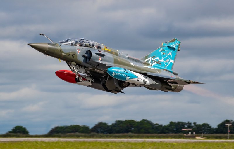 Mirage 2000 самолет