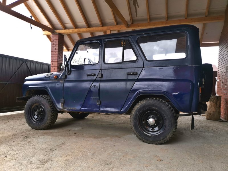 УАЗ 3151 1996 год синий