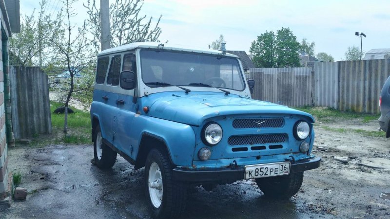 УАЗ 31512 голубой